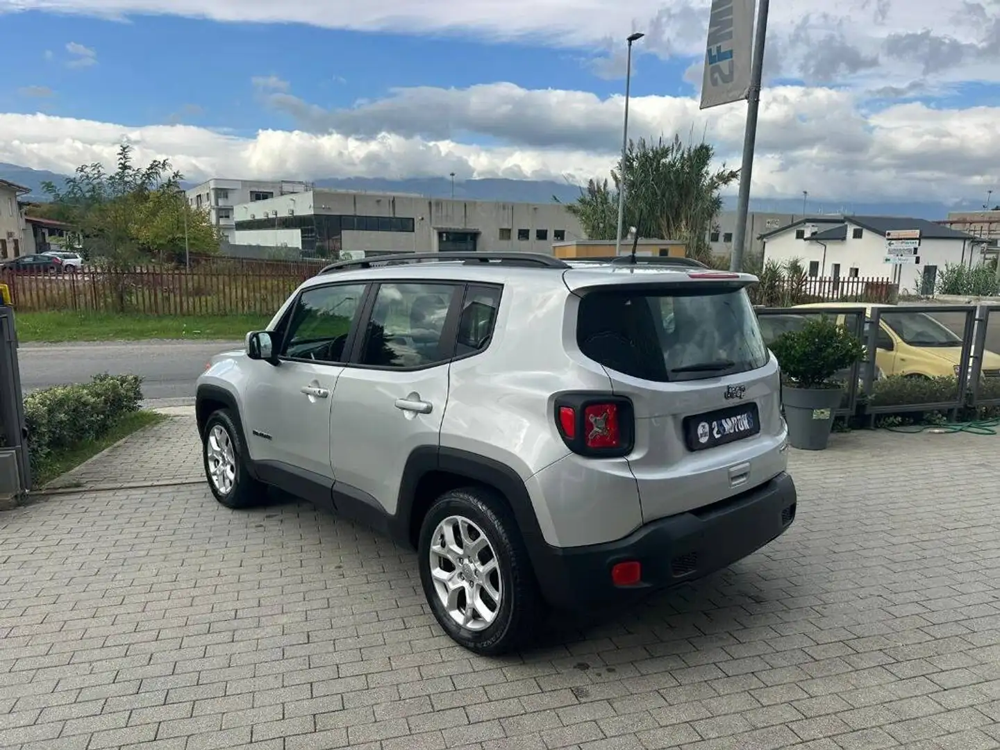 Jeep Renegade 1.6 mjt Longitude fwd 120cv my16 Grau - 2