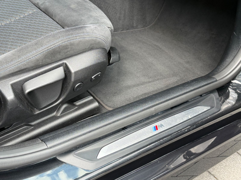 BMW 320 d xDrive M Sport LED+KEYLESS+NAVI+HIFI+PDC — photo 27