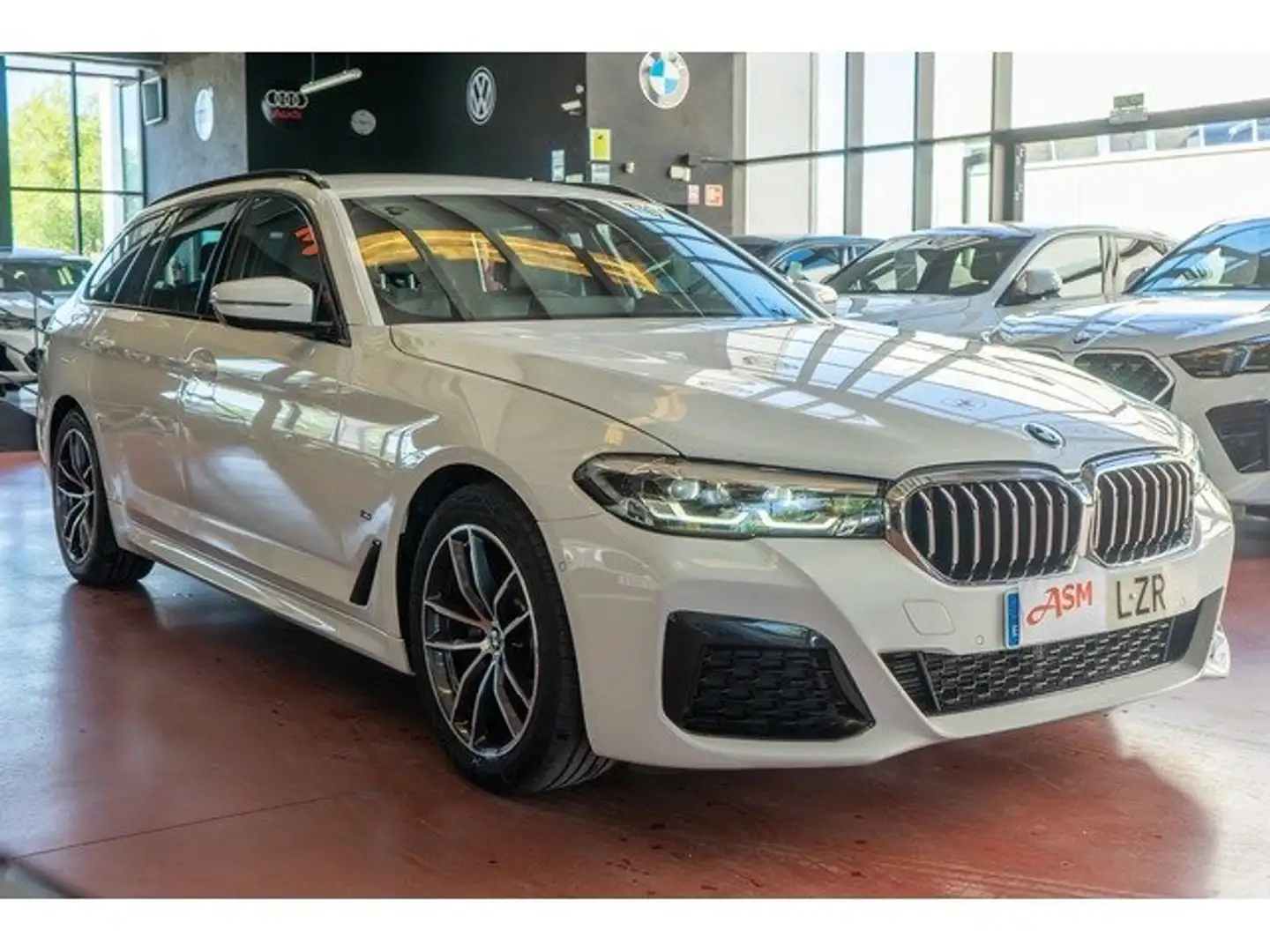 BMW 520 520dA Touring xDrive Blanco - 2