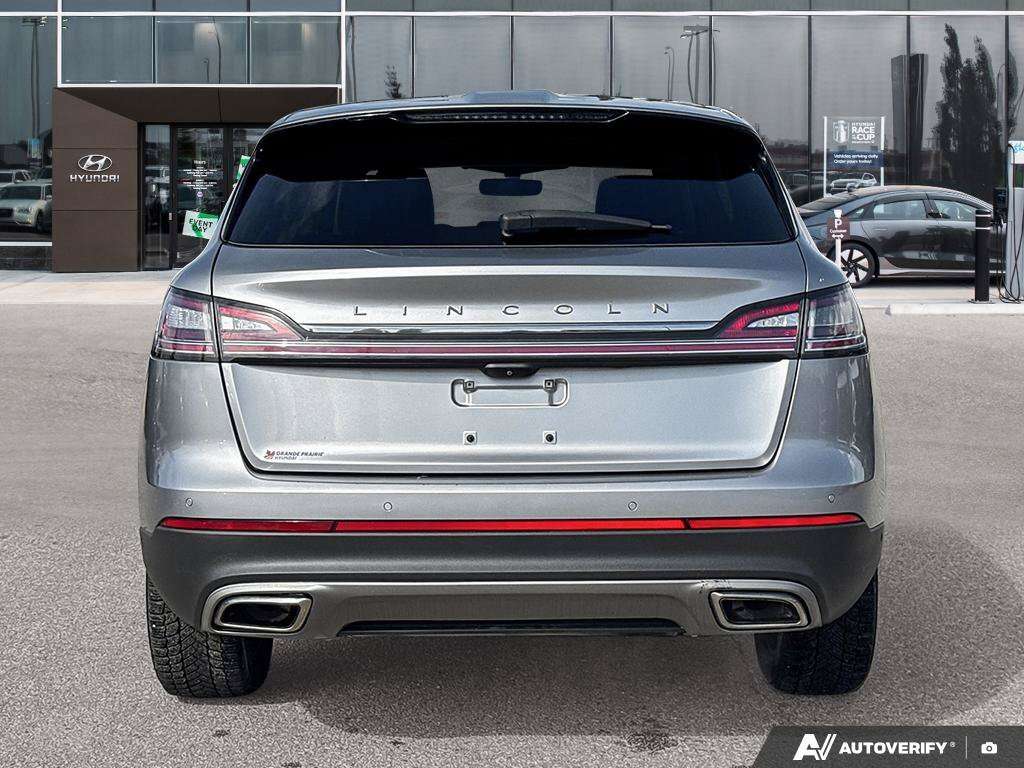 2022 Lincoln Nautilus Reserve | AWD | Ambient Interior Lighting — снимка 1