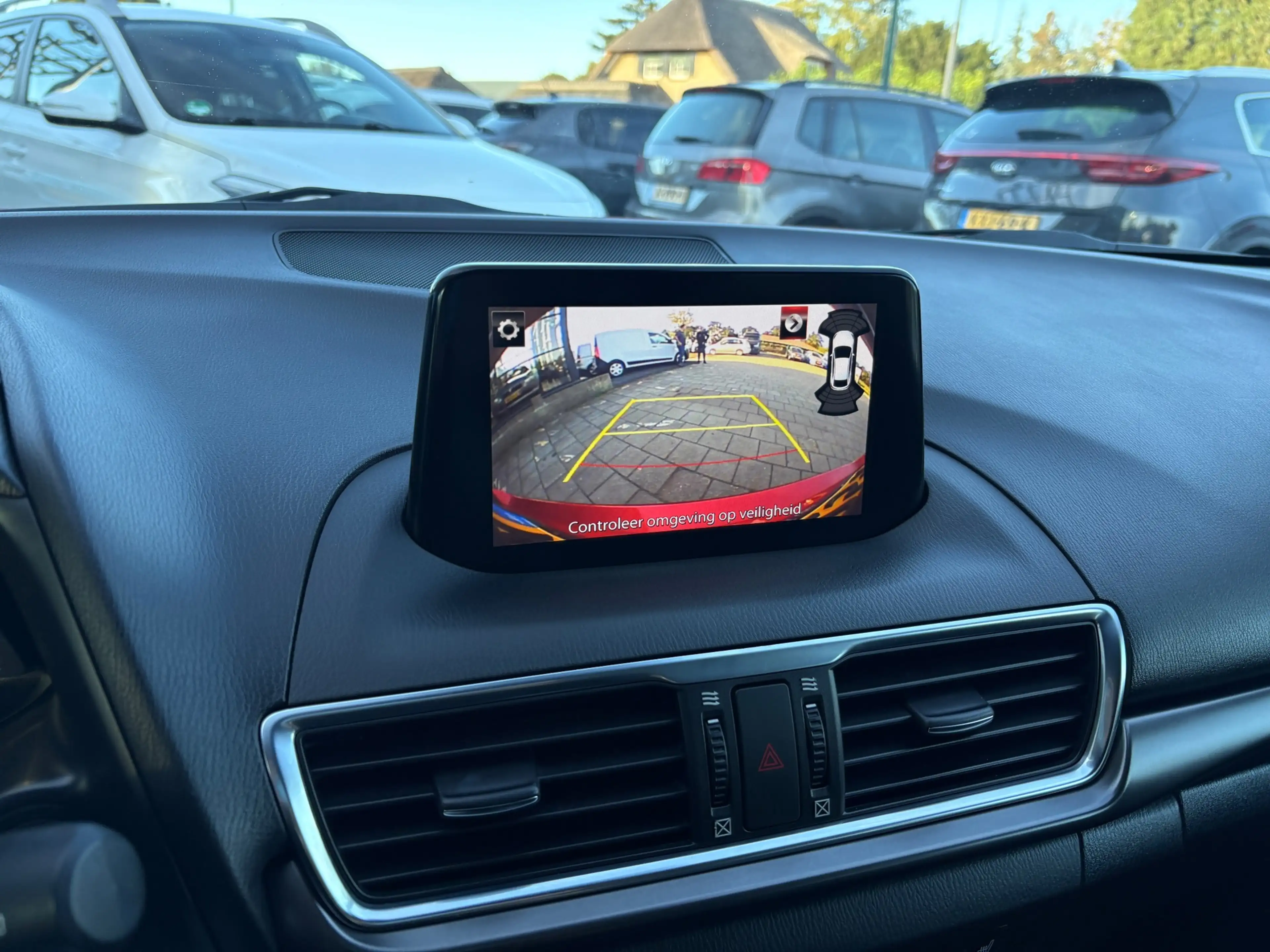 Mazda 3 2.0 SkyActiv-G 120 GT-M Leder, Apple Carplay, Stoe — photo 14
