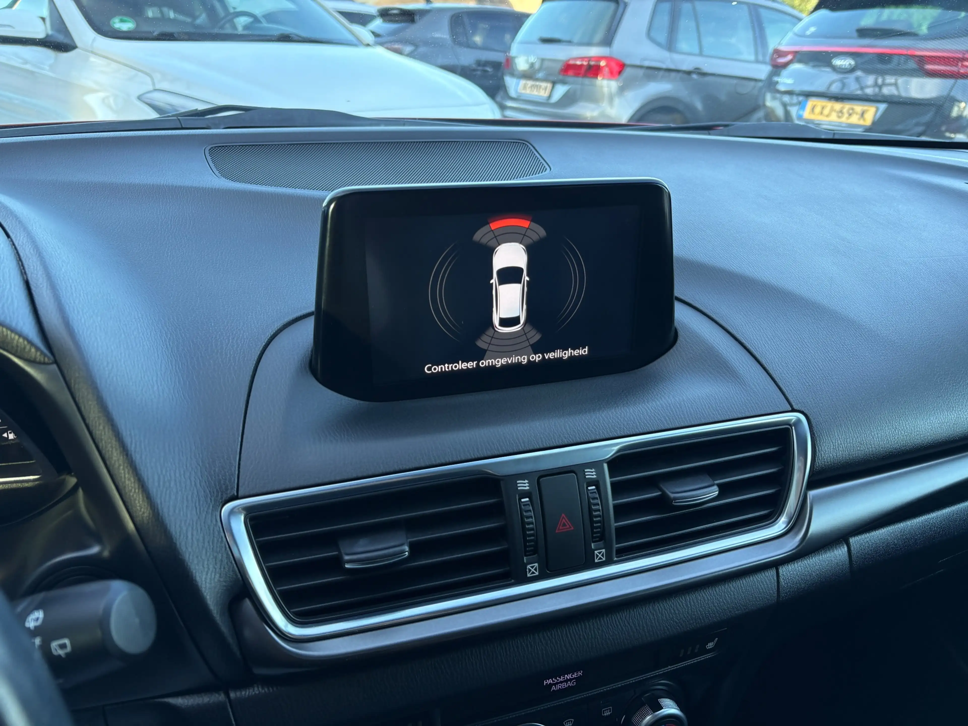 Mazda 3 2.0 SkyActiv-G 120 GT-M Leder, Apple Carplay, Stoe — photo 13