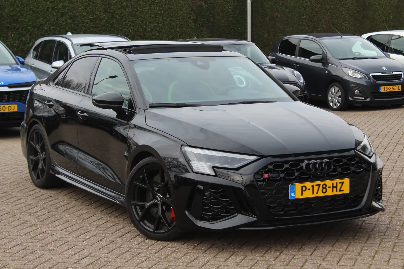 Audi RS3 Limousine 2.5 TFSI quattro / Verlengd Garantie / M Zwart - 1