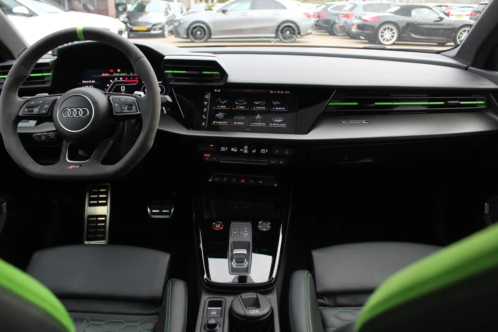 Audi RS3 Limousine 2.5 TFSI quattro / Verlengd Garantie / M Zwart - 2
