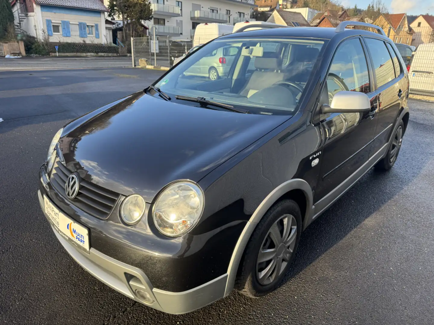 Volkswagen Polo Fun | SERVICE & TÜV NEU !!| KLIMAA.| Zwart - 2