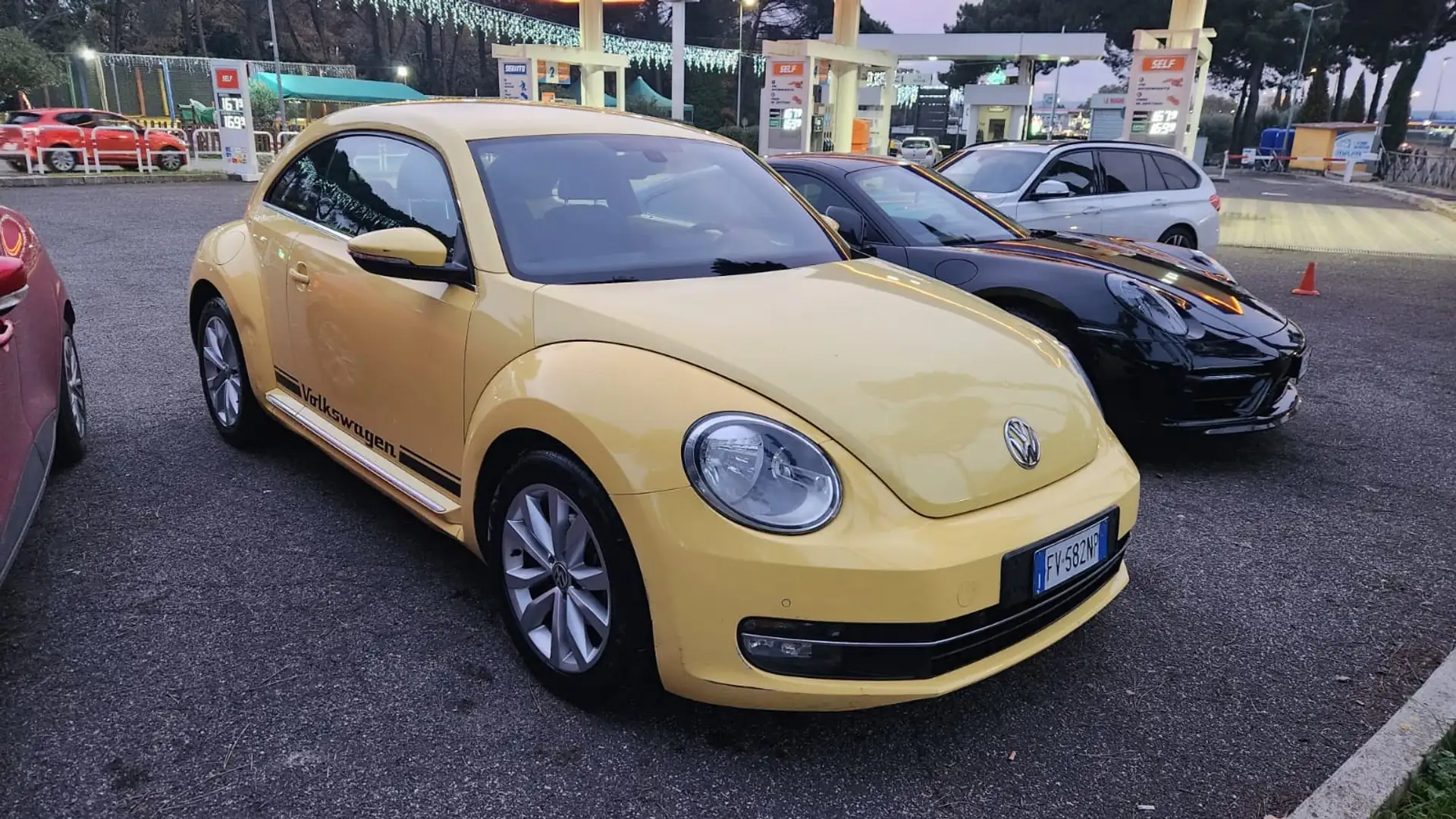 Volkswagen Maggiolino 1.6 tdi Design 105cv - 1