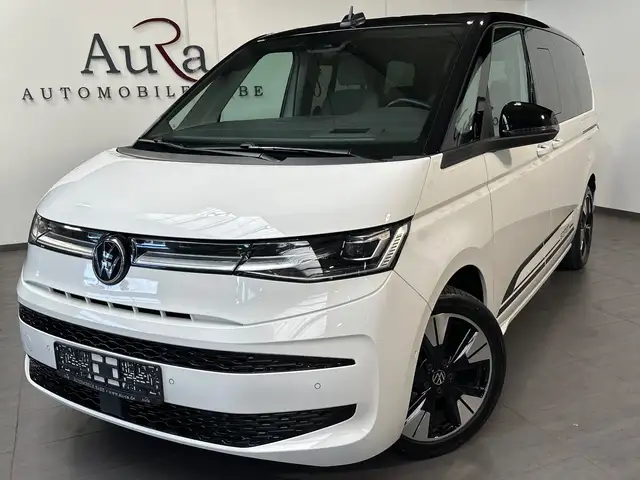 Volkswagen Multivan view 2