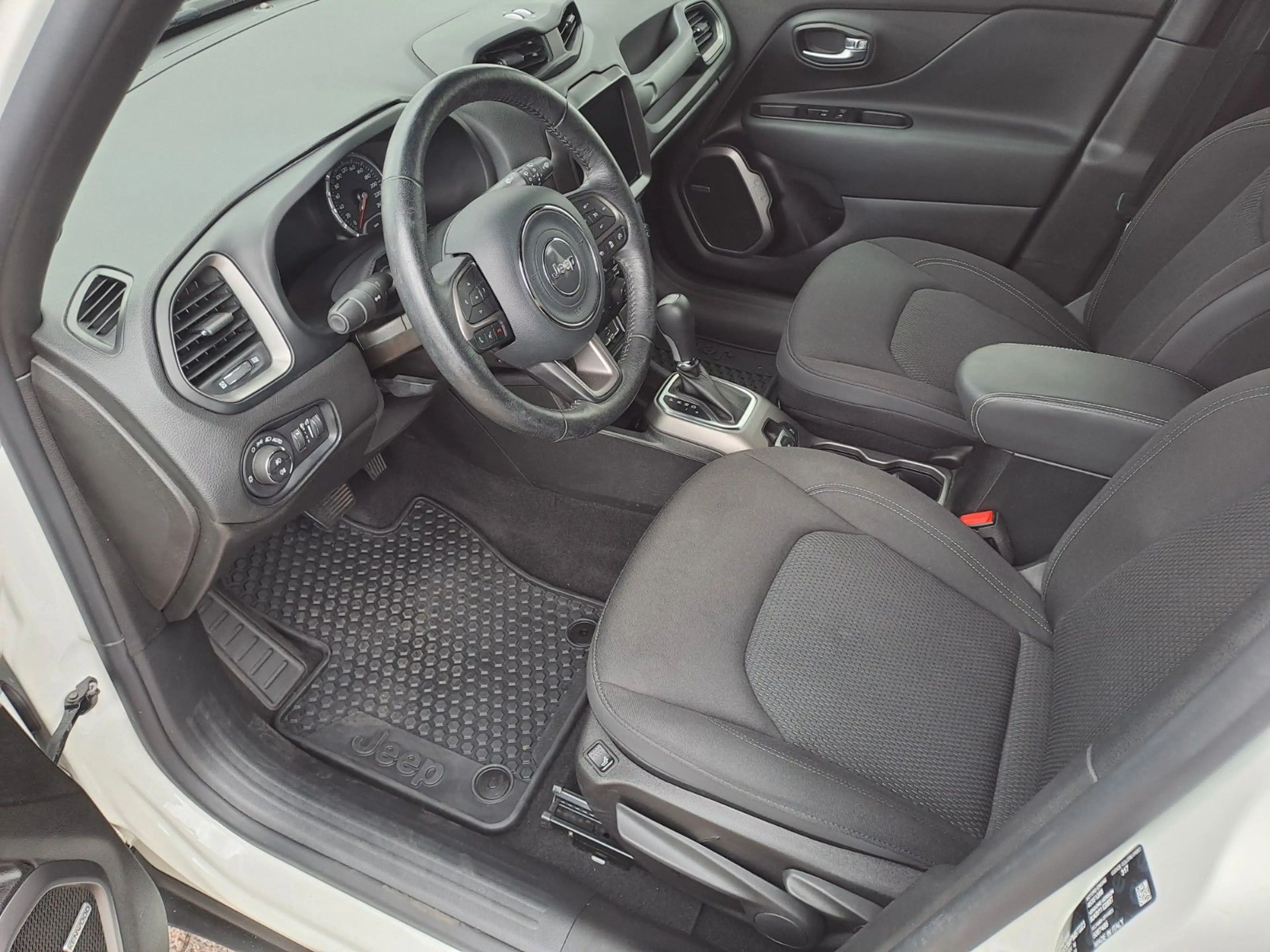 Jeep Renegade S FWD*NAVI*KEY.GO*LED*V.ZEICH.ERK.SPURH — photo 9