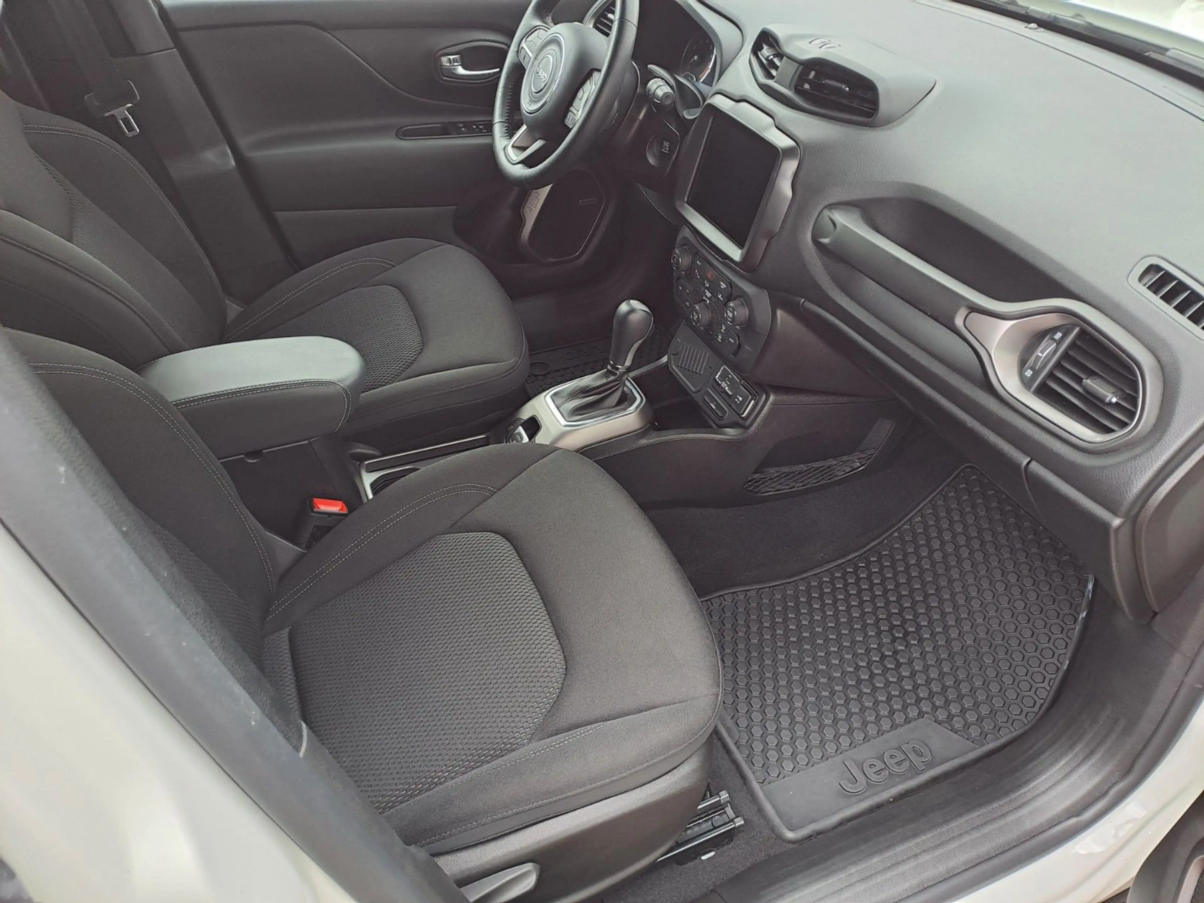 Jeep Renegade S FWD*NAVI*KEY.GO*LED*V.ZEICH.ERK.SPURH — photo 11