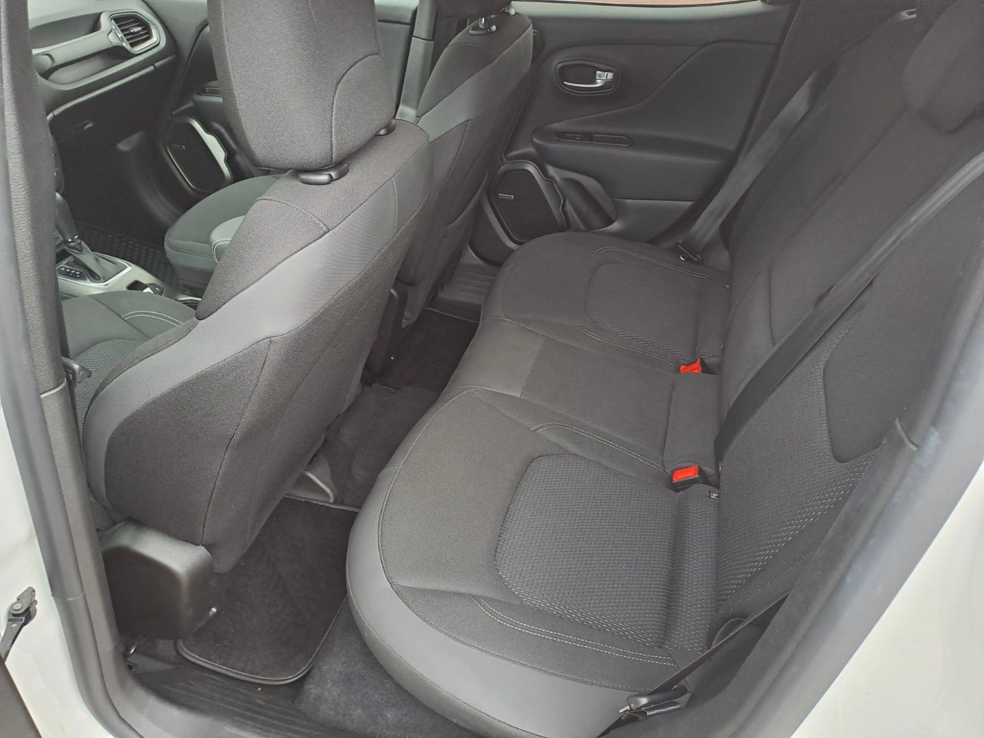 Jeep Renegade S FWD*NAVI*KEY.GO*LED*V.ZEICH.ERK.SPURH — photo 10