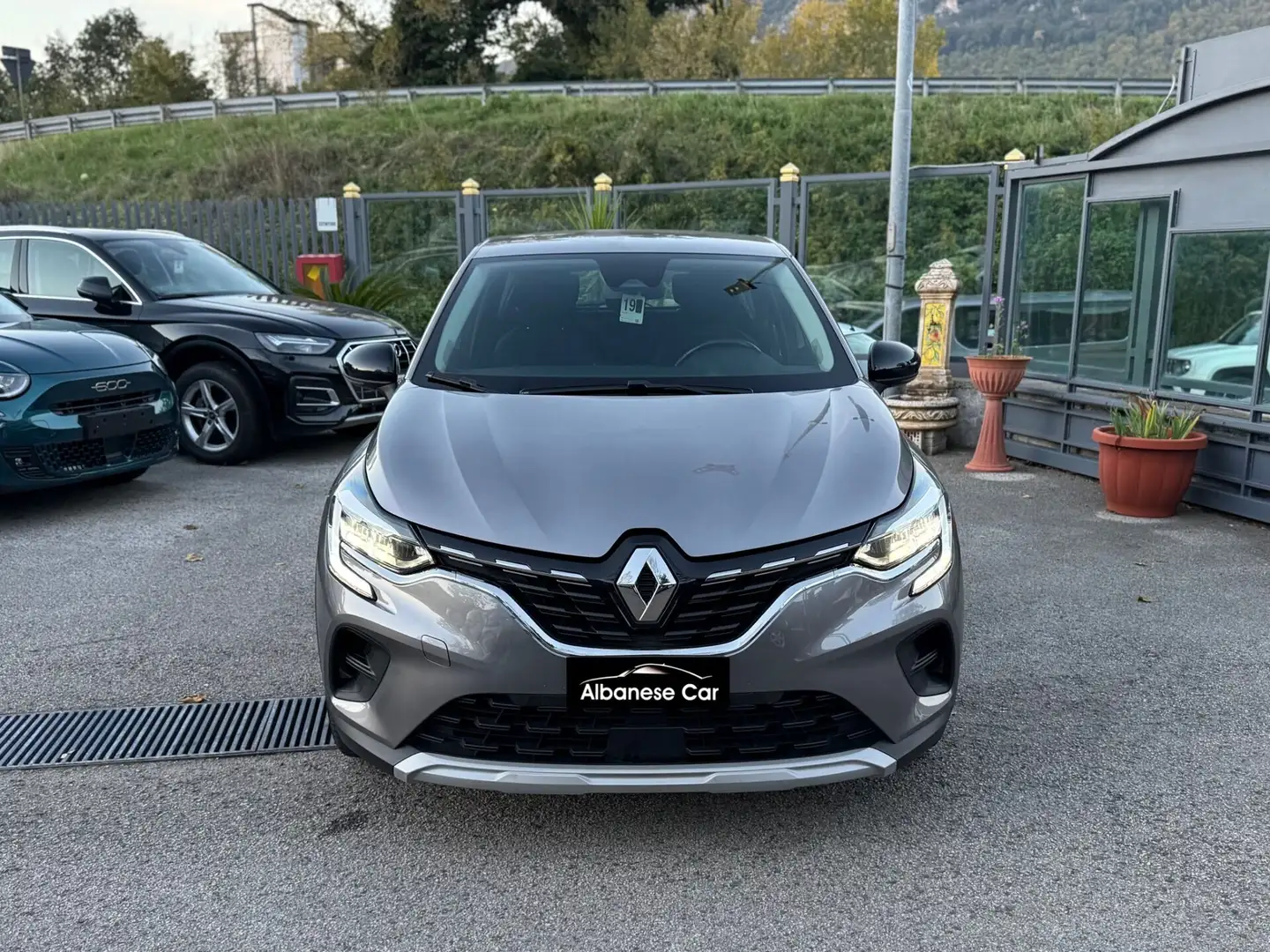 Renault Captur Renault Captur TCe 100 CV GPL Business Grigio - 2