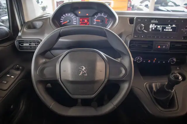 Peugeot Partner view 10