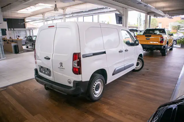 Peugeot Partner view 4
