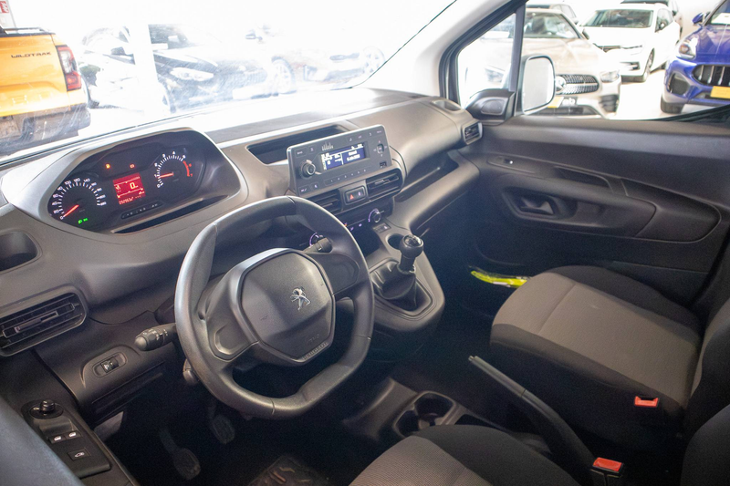 Peugeot Partner 1.5, LICHTE VRACHT, AIRCO, RADIO, BLUETOOTH, TREKHAAK — photo 8
