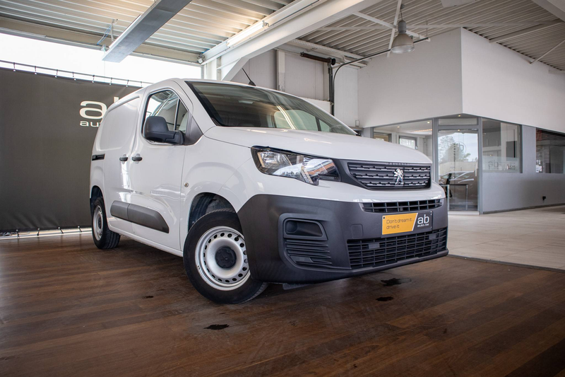 Peugeot Partner 1.5, LICHTE VRACHT, AIRCO, RADIO, BLUETOOTH, TREKHAAK — photo 3