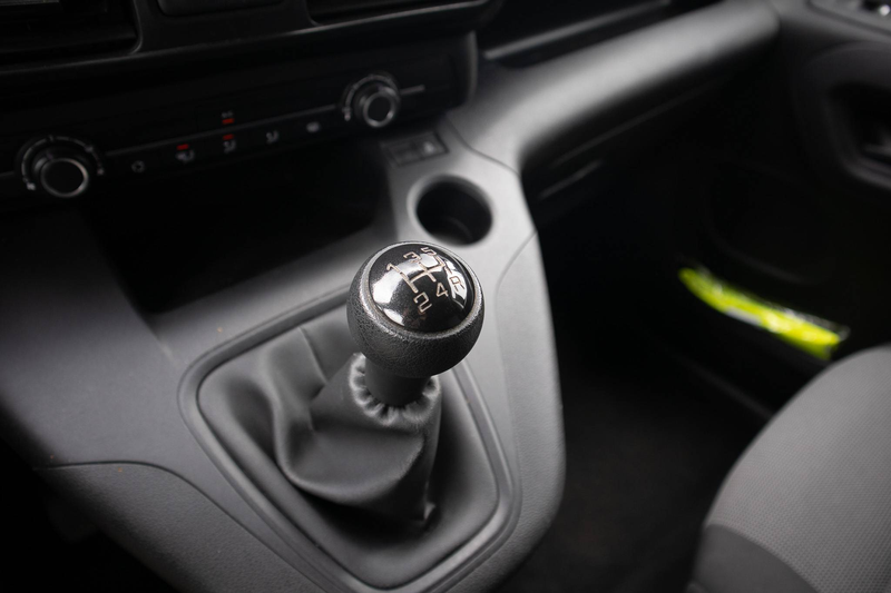 Peugeot Partner 1.5, LICHTE VRACHT, AIRCO, RADIO, BLUETOOTH, TREKHAAK — photo 14