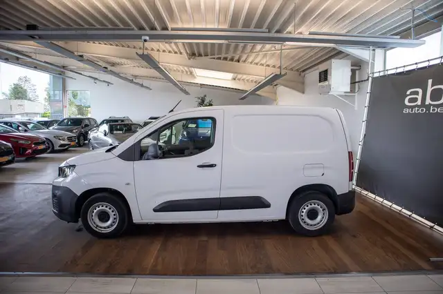 Peugeot Partner view 5