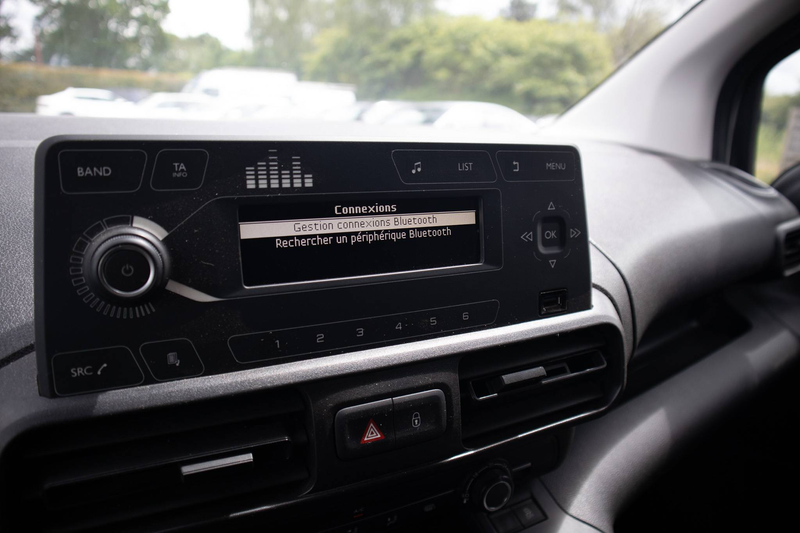 Peugeot Partner 1.5, LICHTE VRACHT, AIRCO, RADIO, BLUETOOTH, TREKHAAK — photo 13