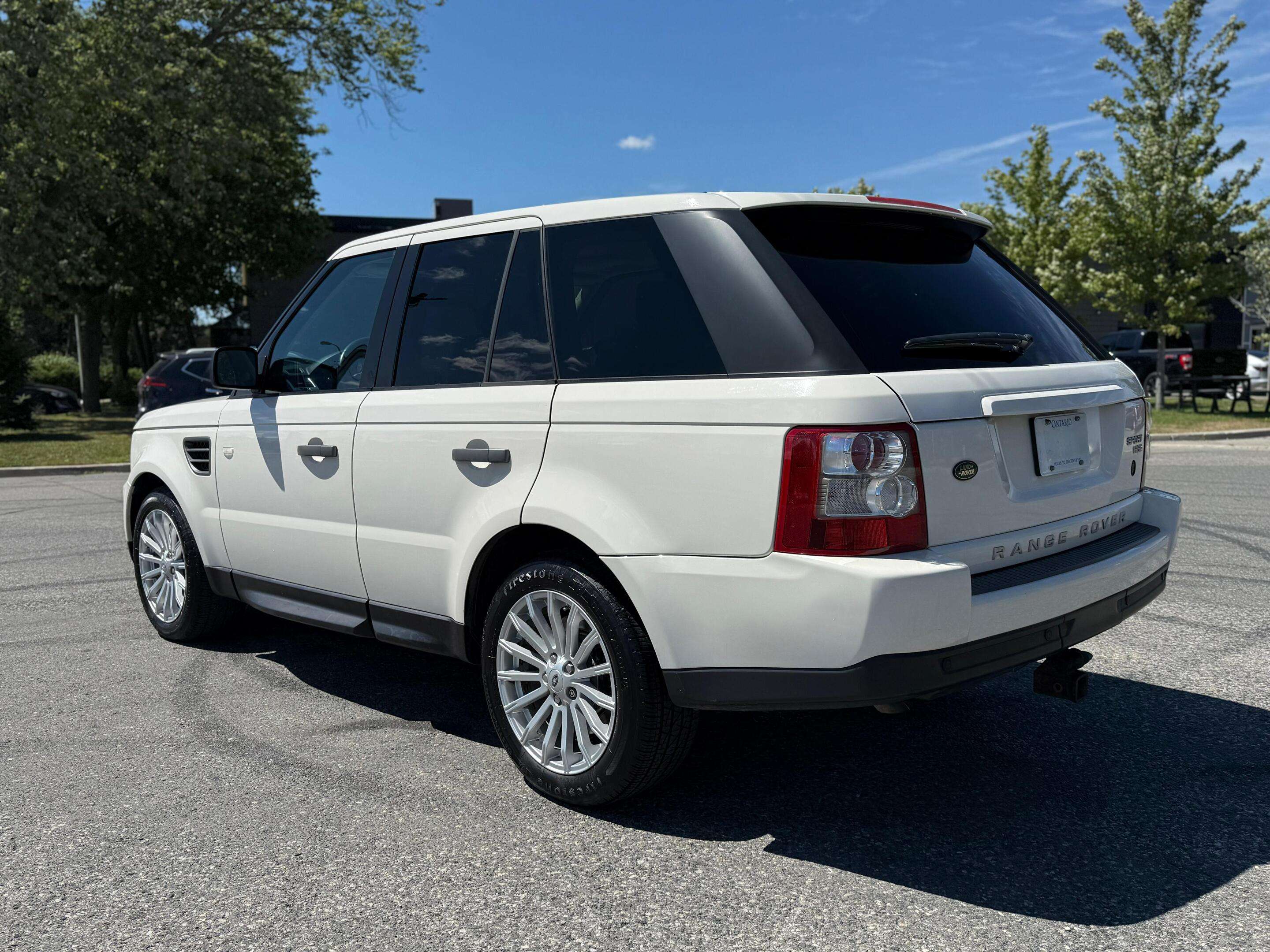 2009 Land Rover Range Rover Sport 4WD 4dr HSE thumb 6