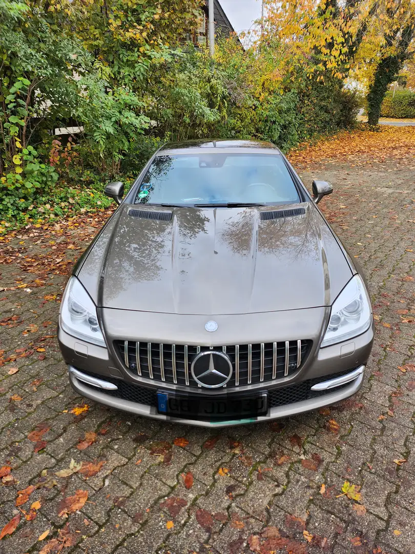 Mercedes-Benz SLK 200 9G-TRONIC Top Zustand. Distronic - 2