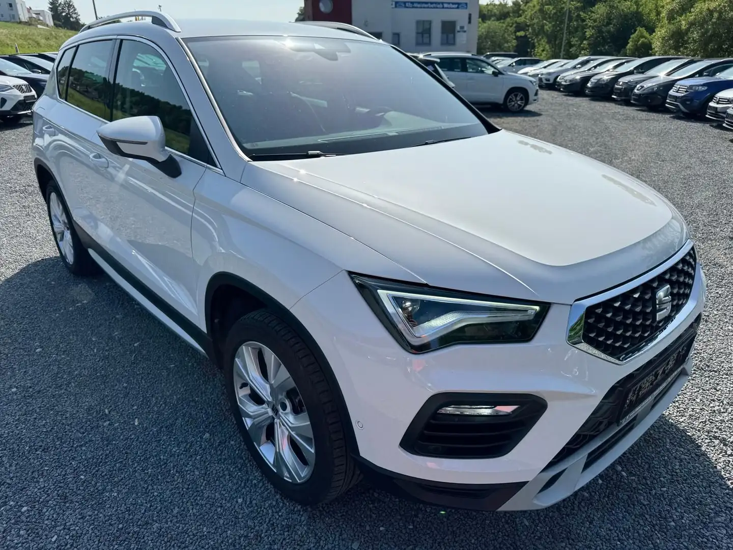 SEAT Ateca 2.0 TDI *DSG*Xperience*PDCHI+VO+KAMERA*NAV Weiß - 1