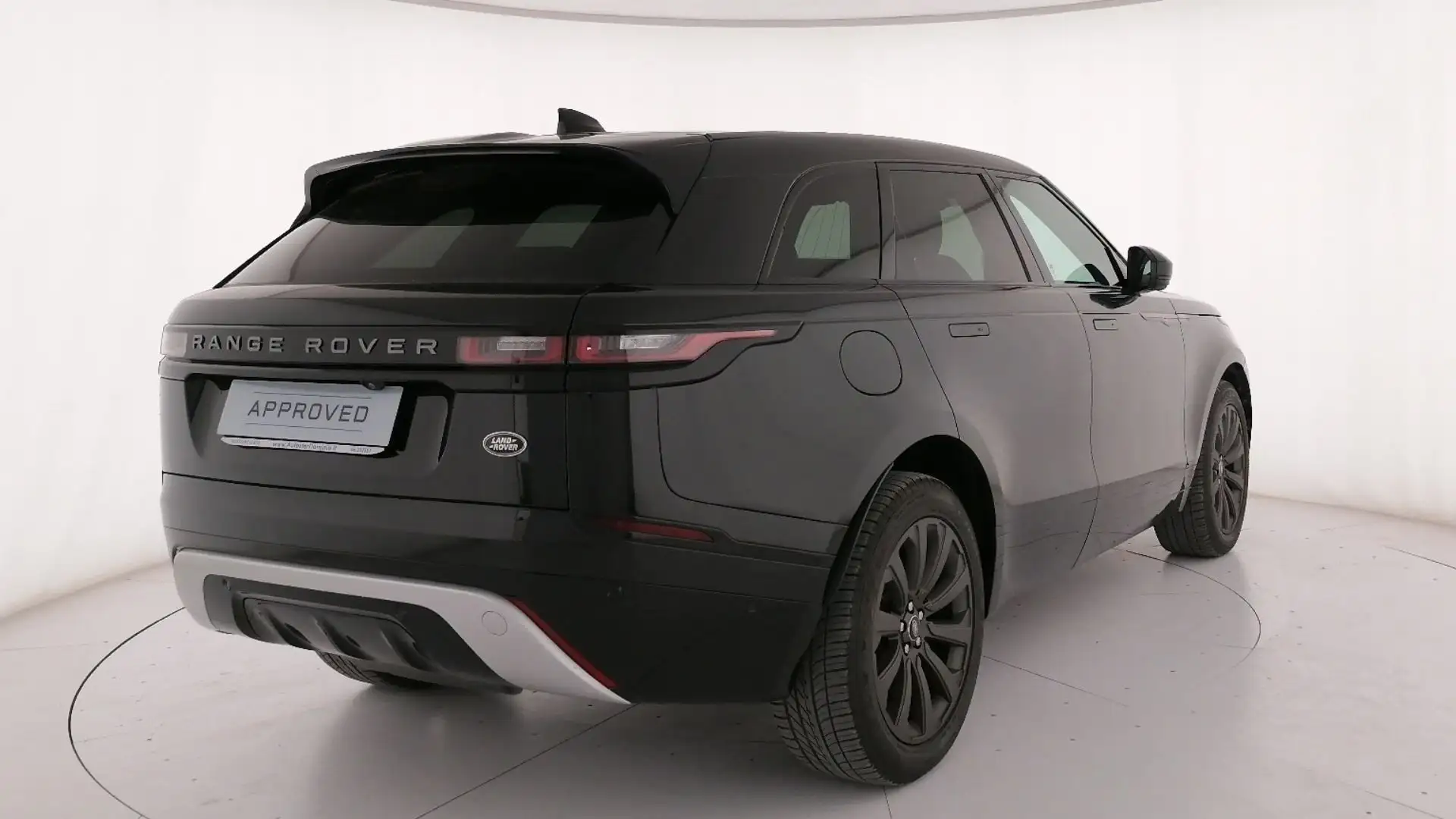 Land Rover Range Rover Velar 2.0d i4 mhev R-Dynamic S 4wd 204cv auto Noir - 2