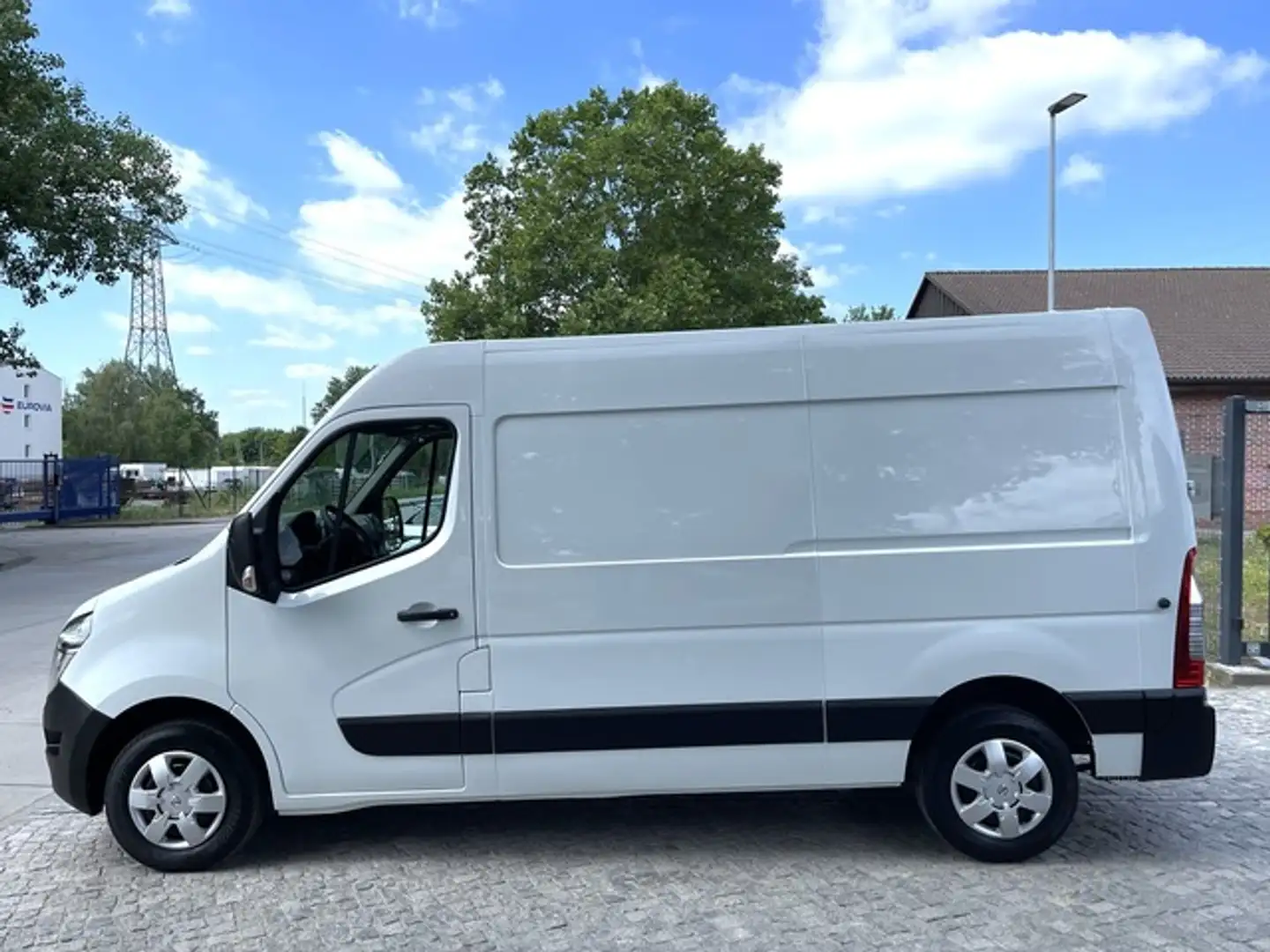 Nissan NV400 2.3 dCi 150 L3H2 3.5t 1Hand*Klima*Euro-6 Weiß - 2