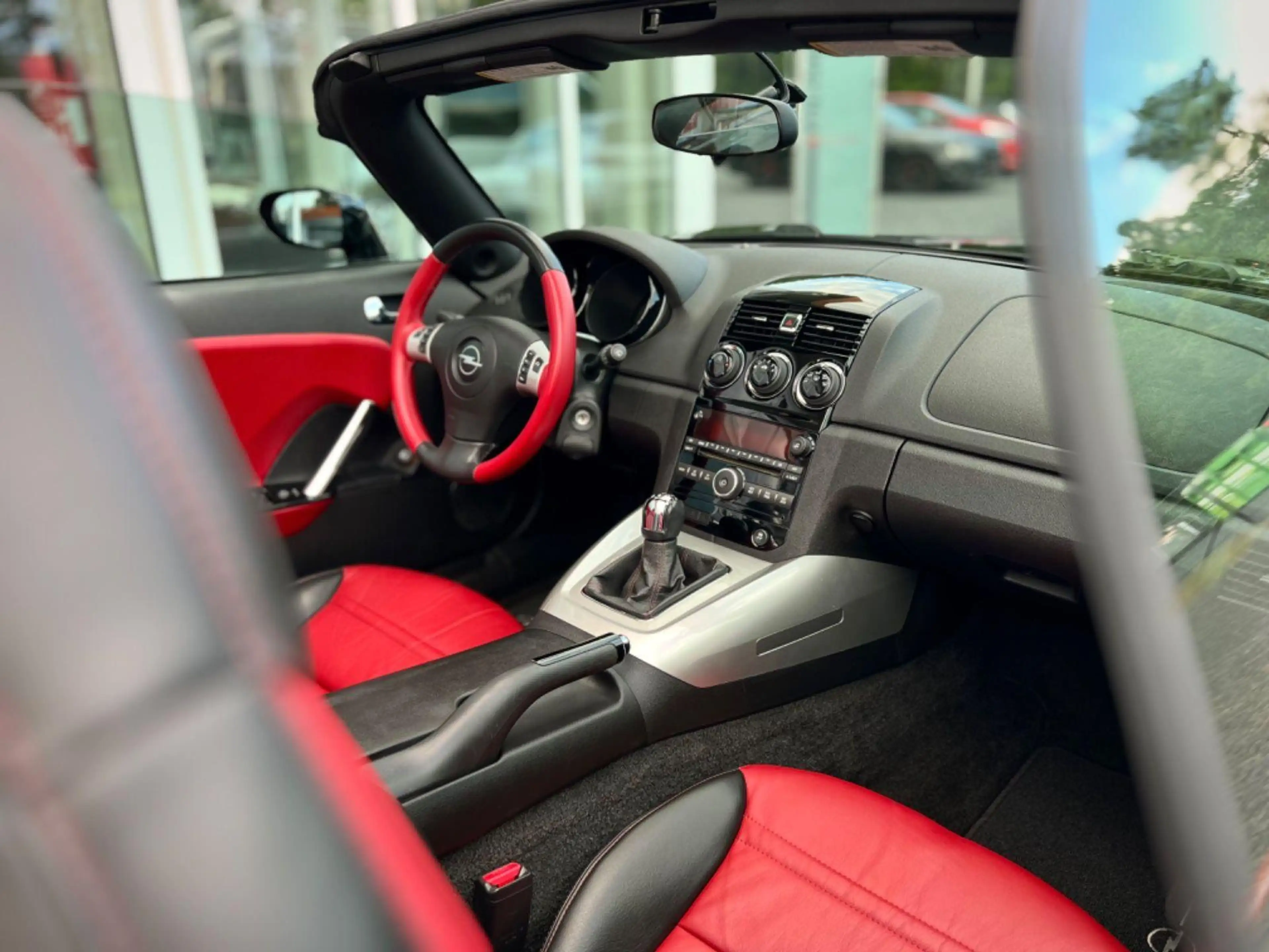 Opel GT 1.Hd*Scheckheftgepflegt*Klima*Tempo*TÜV Neu! — photo 9