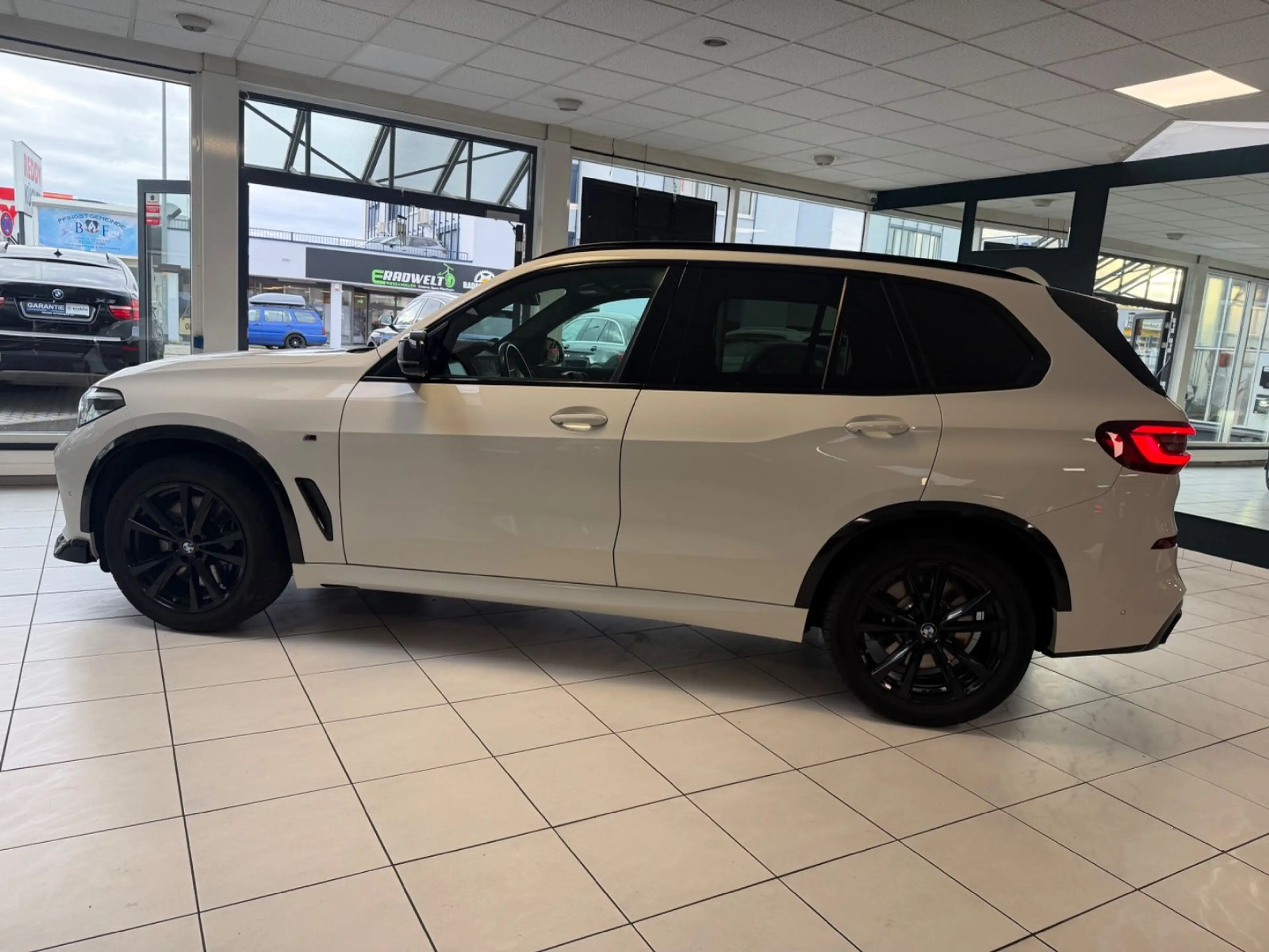 BMW X5 xDrive30d M Sport 7-Sitzer Luft Pano LED MwSt — photo 8
