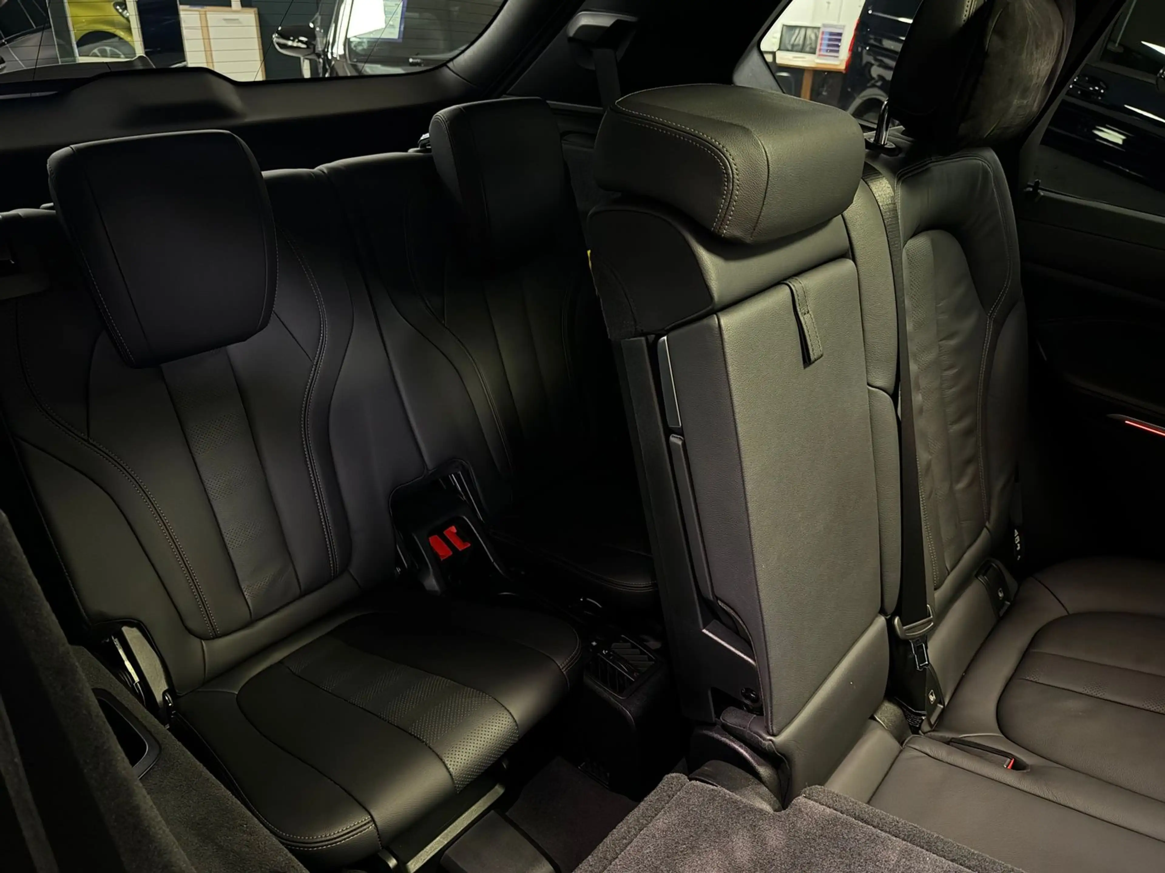 BMW X5 xDrive30d M Sport 7-Sitzer Luft Pano LED MwSt — photo 16