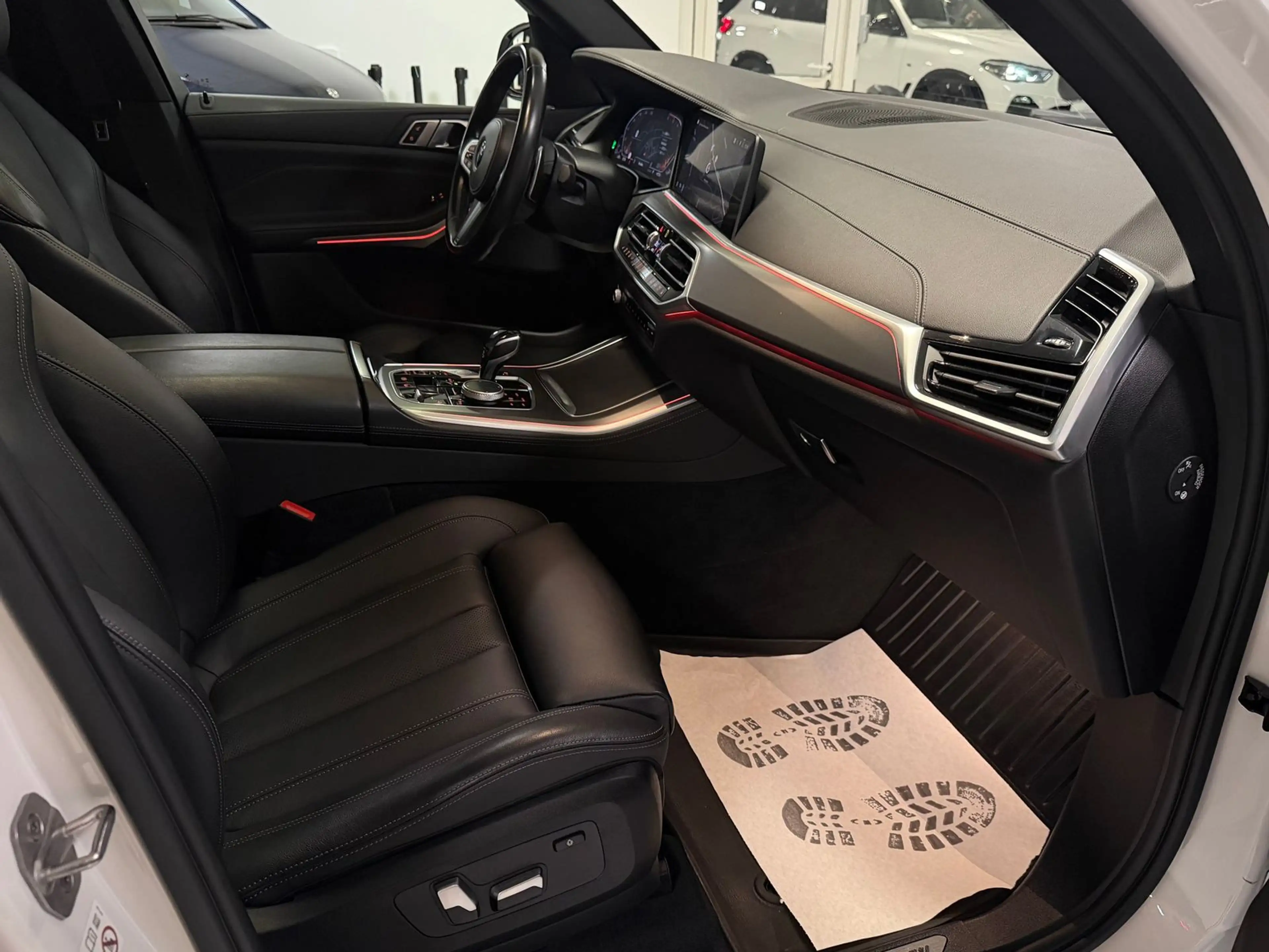 BMW X5 xDrive30d M Sport 7-Sitzer Luft Pano LED MwSt — photo 22