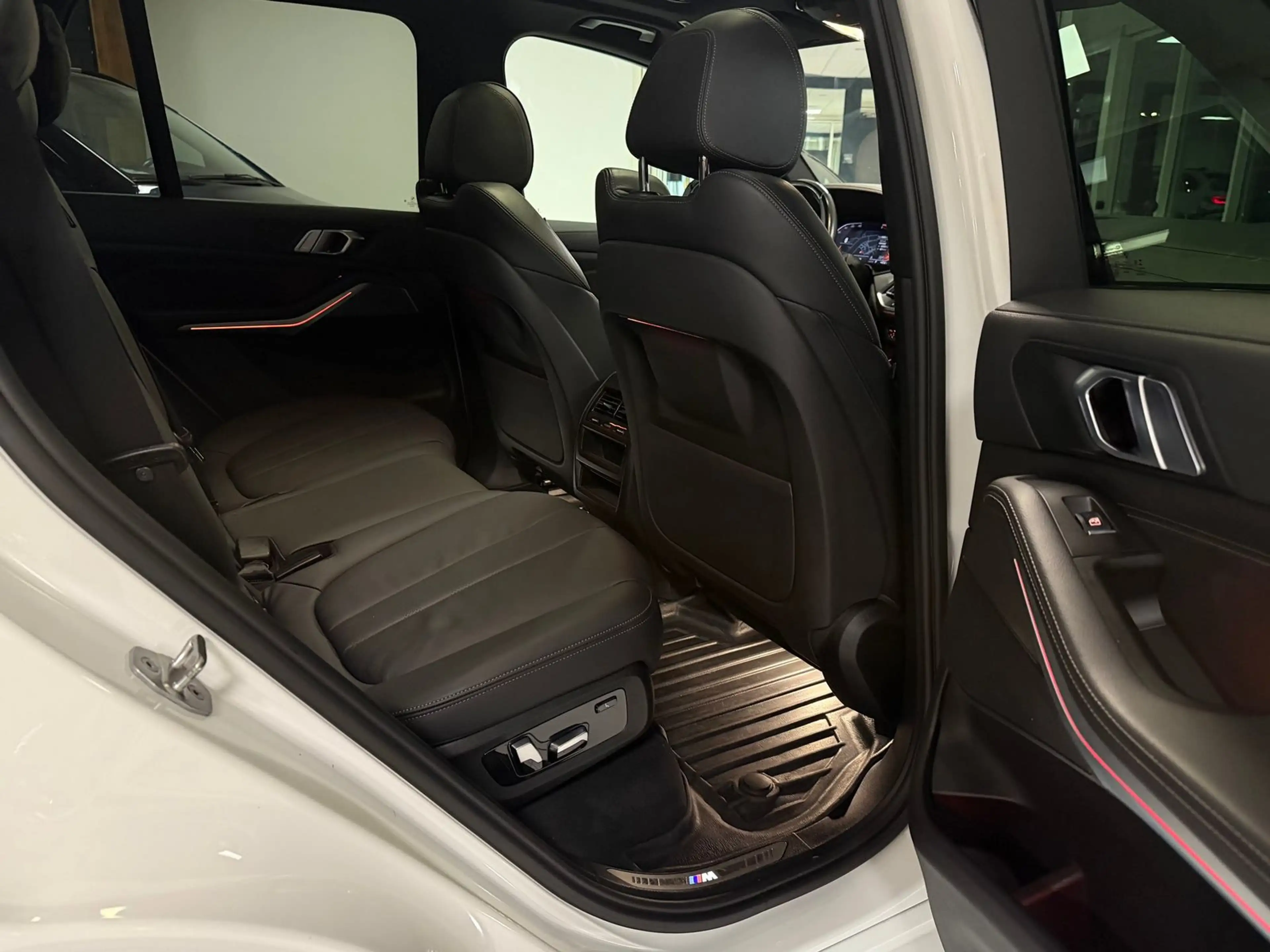 BMW X5 xDrive30d M Sport 7-Sitzer Luft Pano LED MwSt — photo 14