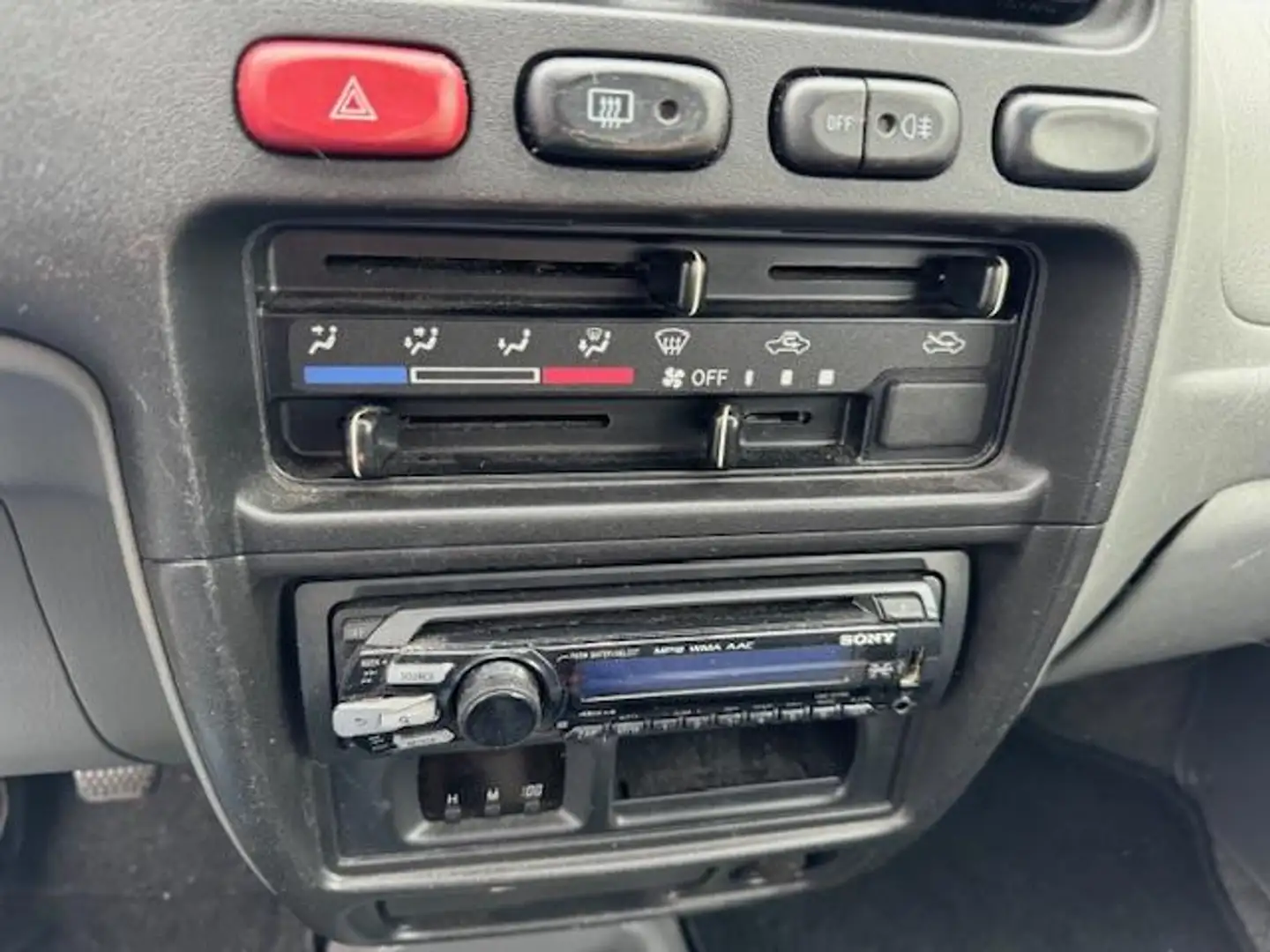 Suzuki Alto 1.1 GLS, '02, 185000 km, nieuwe distributie en apk Rojo - 2