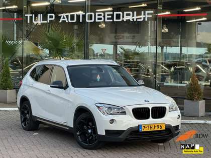 BMW X1 sDrive20i High Executive Automaat 2014 Leder stof