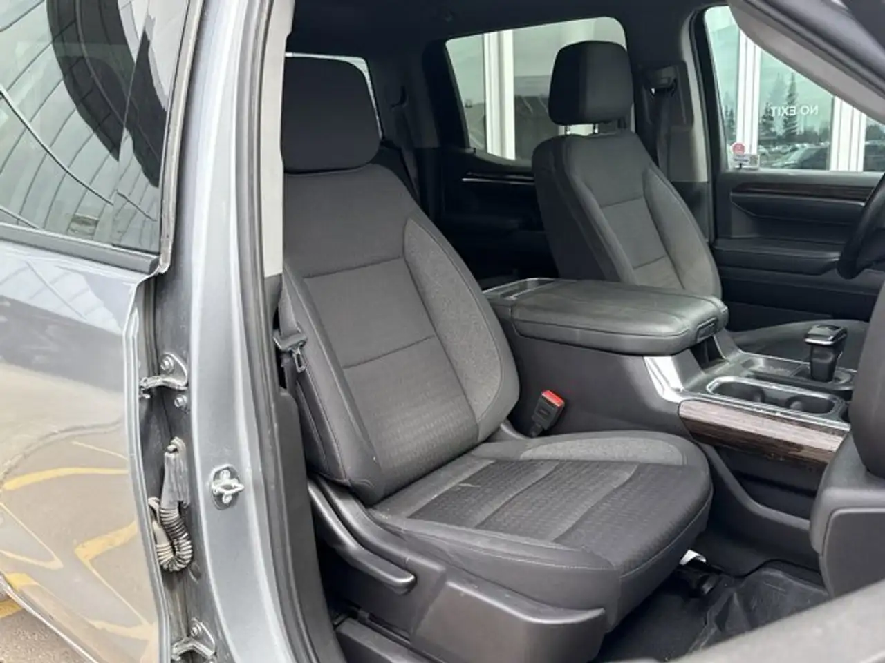 GMC Sierra 1500 снимка GMC Sierra 1500