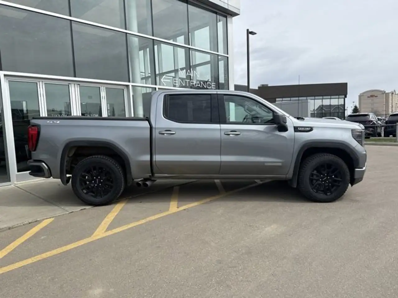 GMC Sierra 1500 снимка GMC Sierra 1500