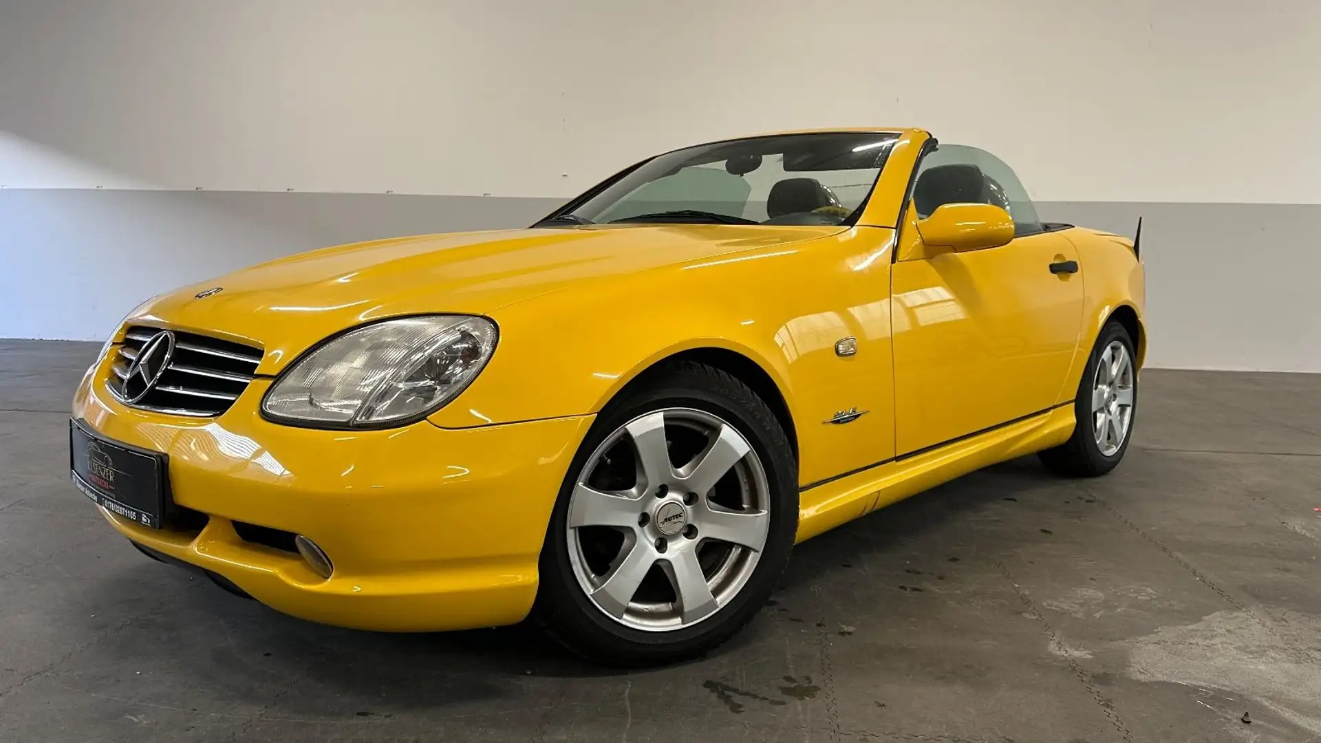 Mercedes-Benz SLK 200 Special Edition#designo#BeckerNaviCD Gelb - 1