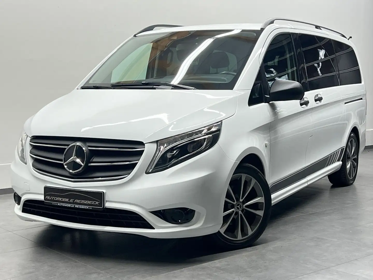 Mercedes-Benz Vito Tourer lang 116 CDI*Sport*8-Sitze*LED*Navi* Weiß - 2