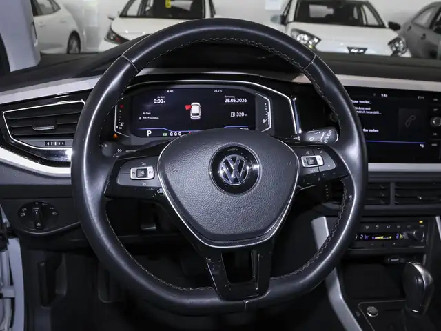 Volkswagen Polo view 9