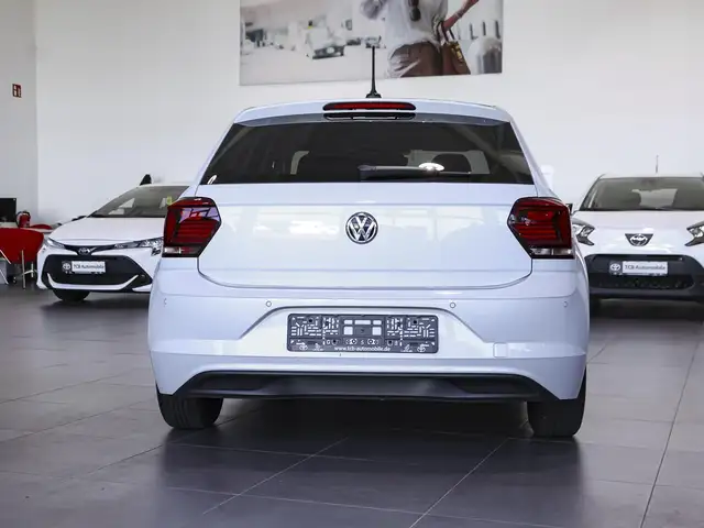 Volkswagen Polo view 4
