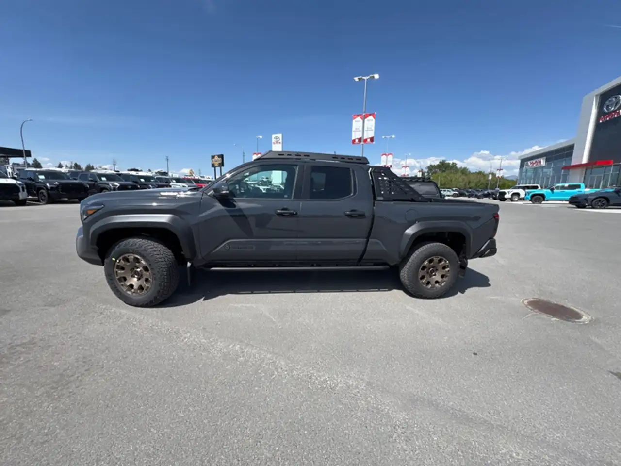 Toyota Tacoma снимка Toyota Tacoma