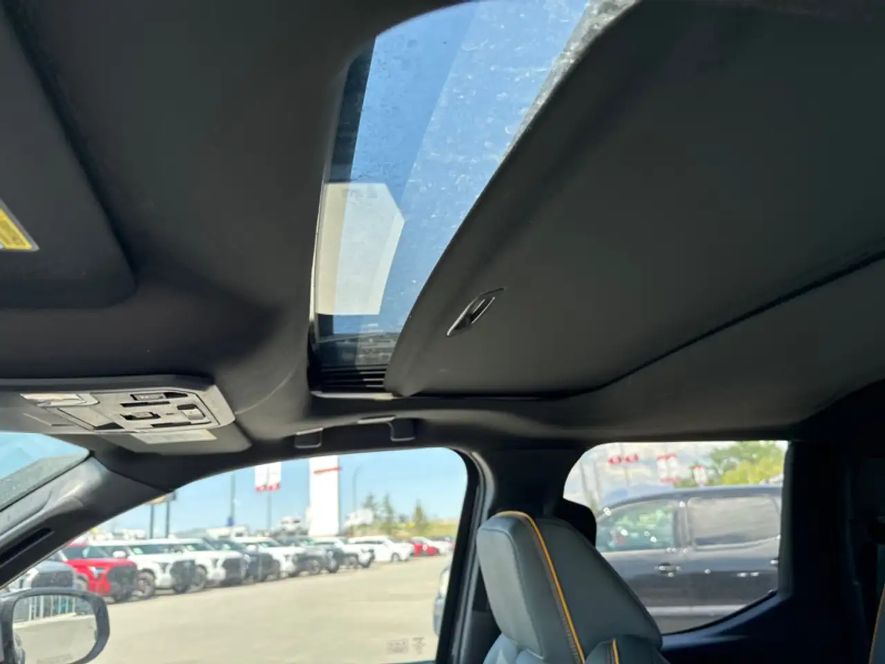 Toyota Tacoma снимка Toyota Tacoma