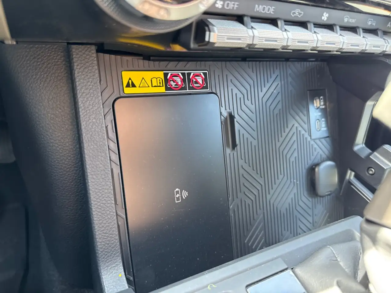 Toyota Tacoma снимка Toyota Tacoma