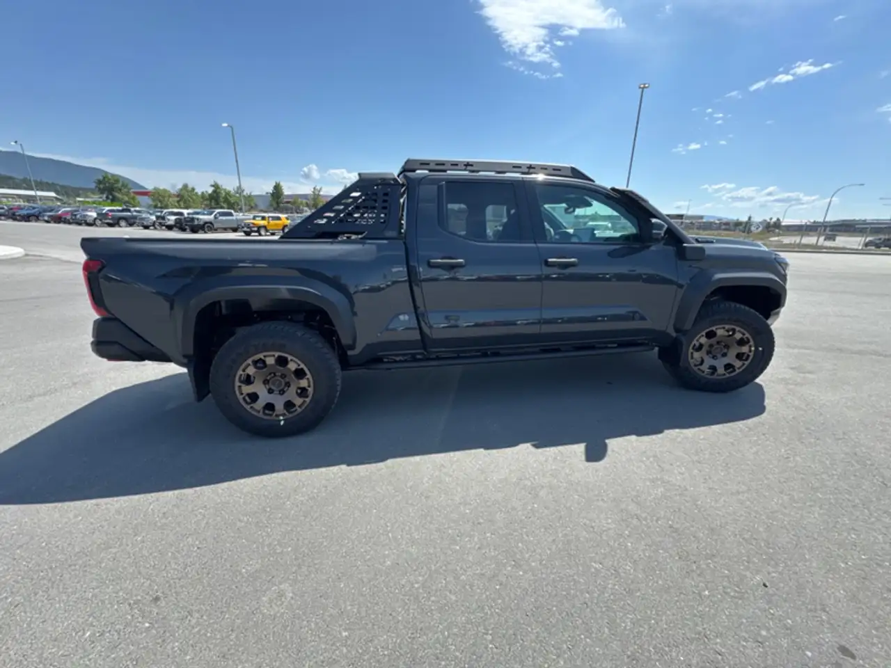 Toyota Tacoma снимка Toyota Tacoma