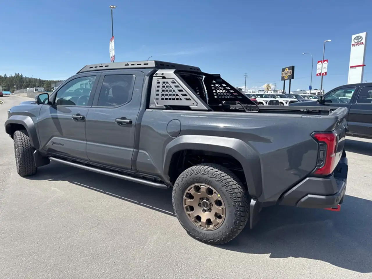 Toyota Tacoma снимка Toyota Tacoma