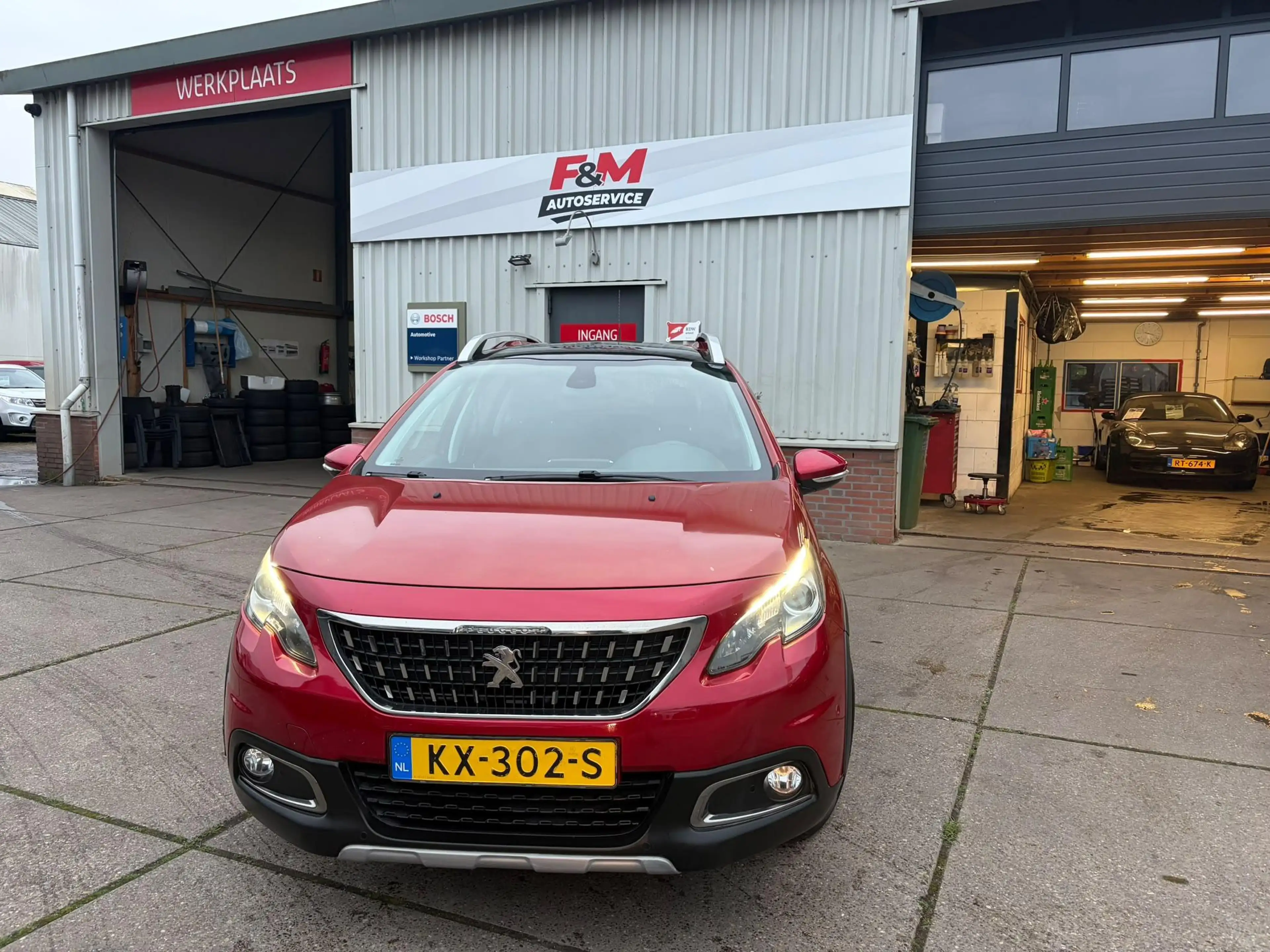 Peugeot 2008 1.2 PureTech Allure Automaat, incl nieuwe motor+di — photo 2