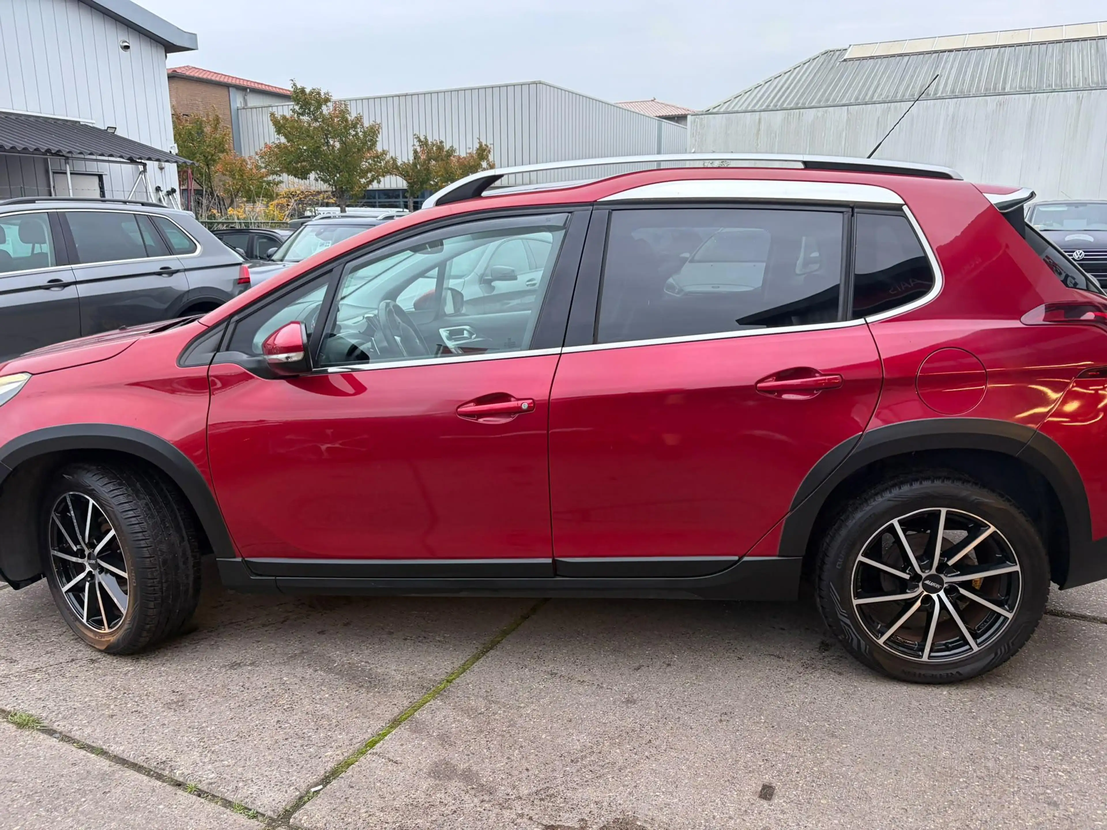 Peugeot 2008 1.2 PureTech Allure Automaat, incl nieuwe motor+di — photo 4