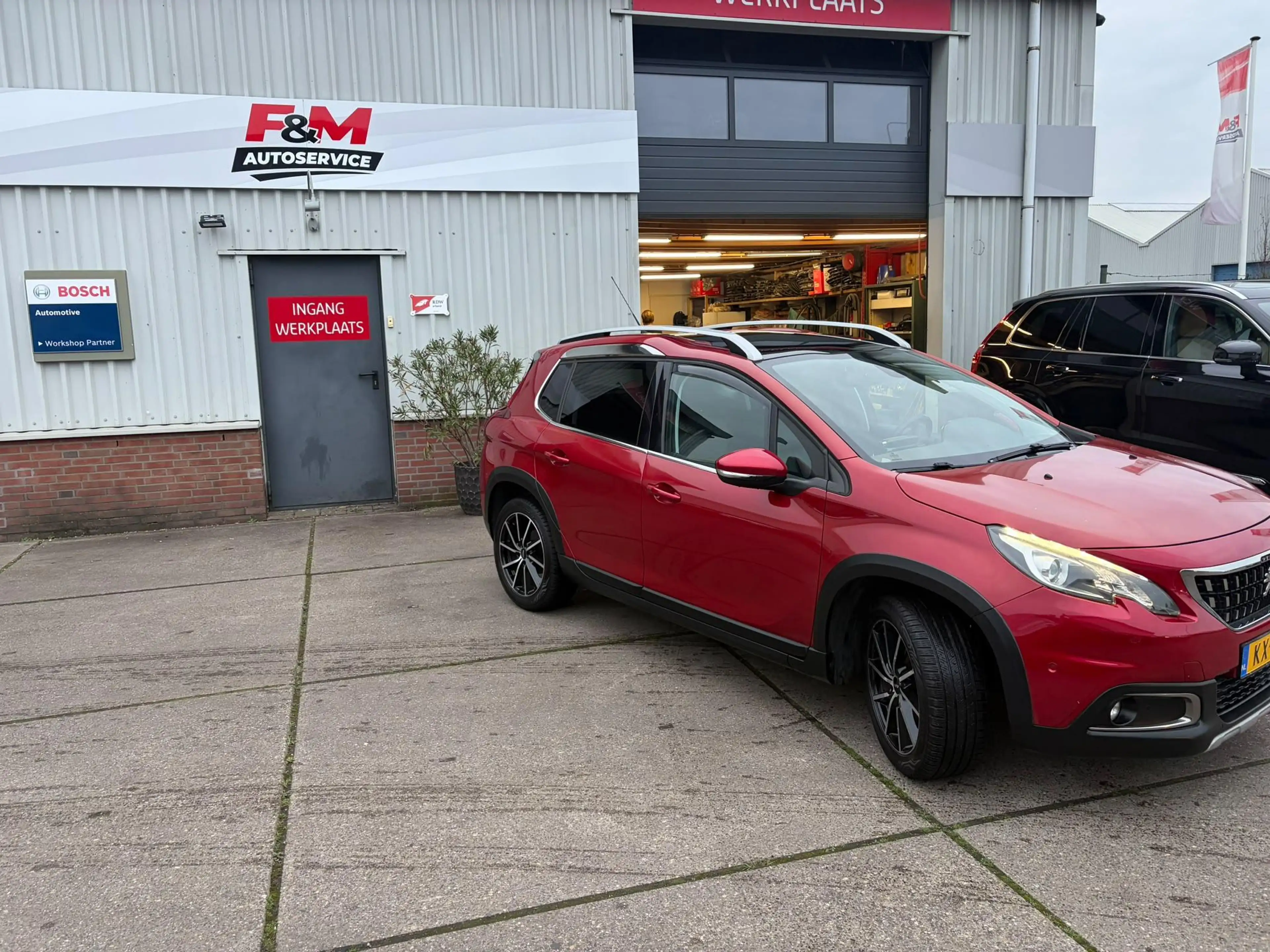 Peugeot 2008 1.2 PureTech Allure Automaat, incl nieuwe motor+di — photo 3
