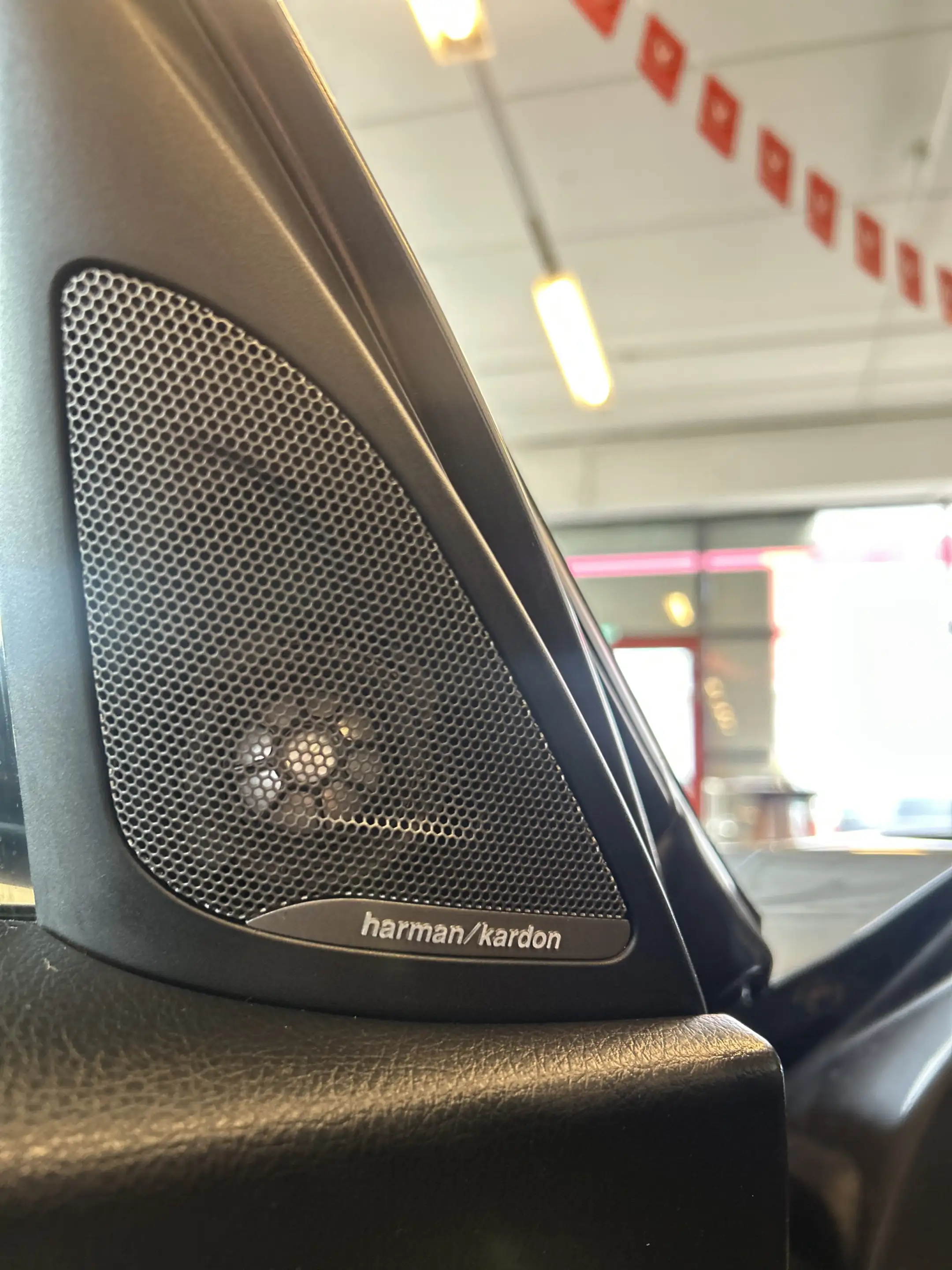 BMW 135 1-serie M135i xDrive High Executive 6 Cilinder | P — photo 16