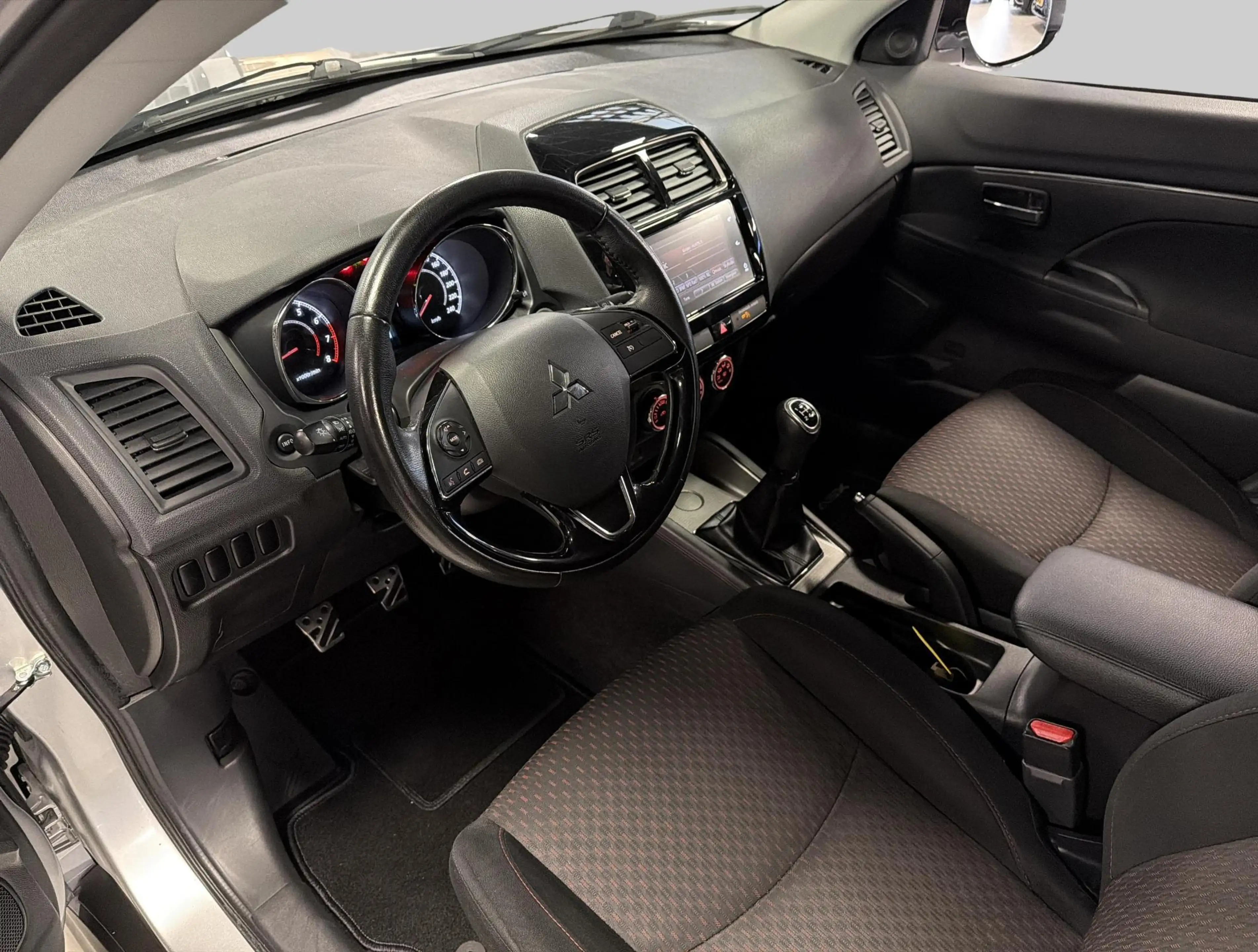 Mitsubishi ASX 1.6 Cleartec Connect Pro Trekhaak — photo 8